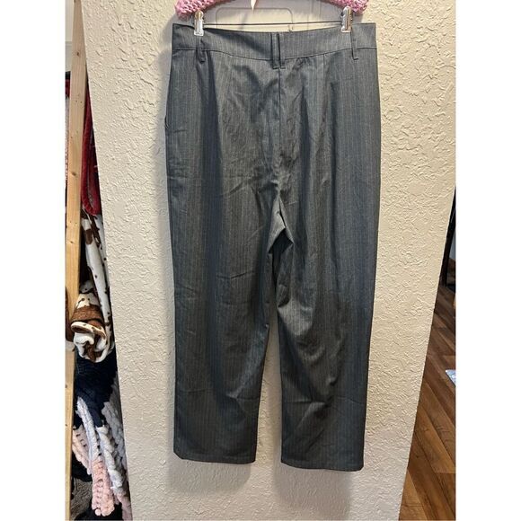 Wild Fable Grey Striped Dress Pants Woman’s Size 16 - Picture 7 of 9